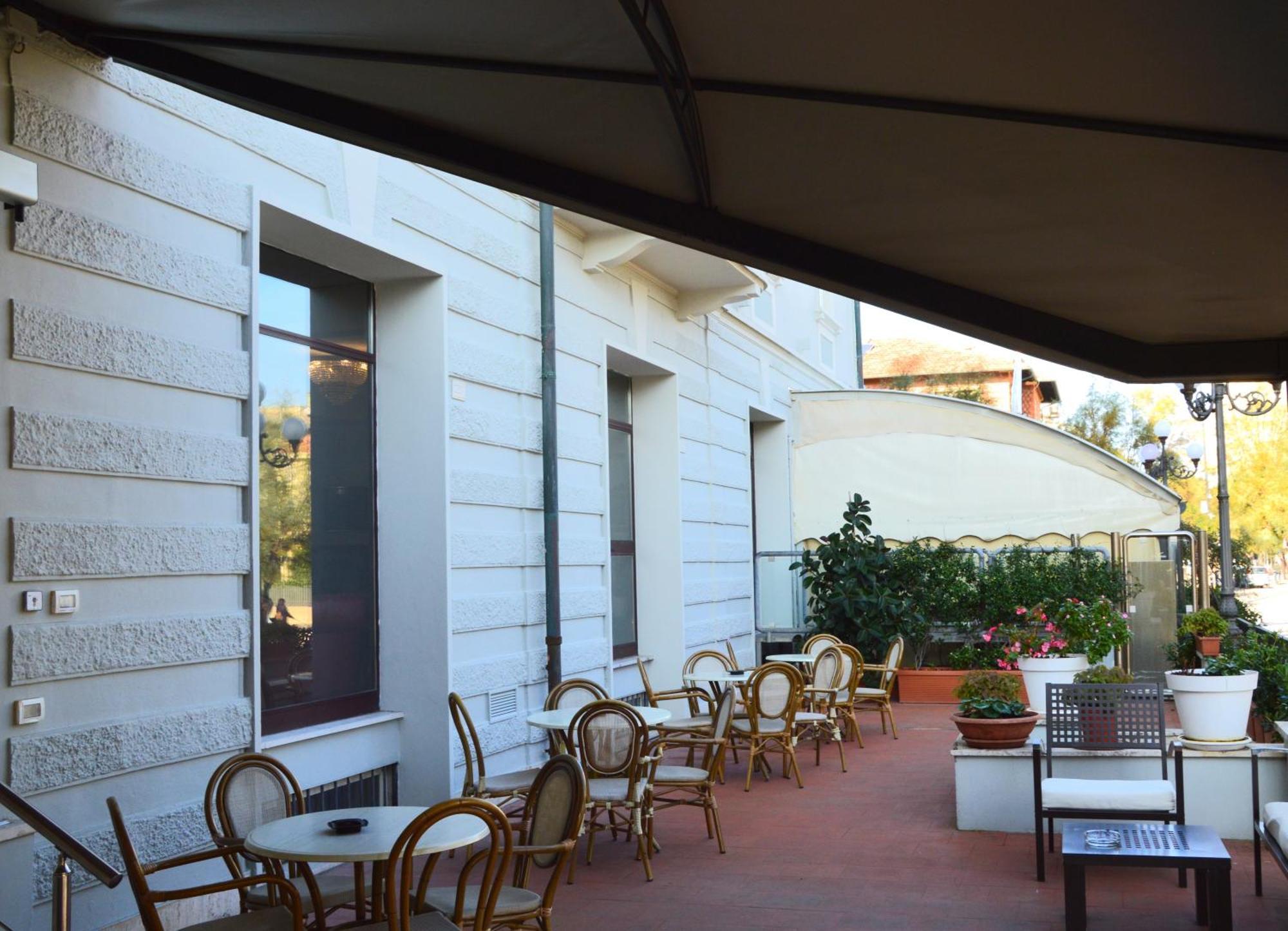 Nouvel Hotel Des Bains Pesaro Esterno foto