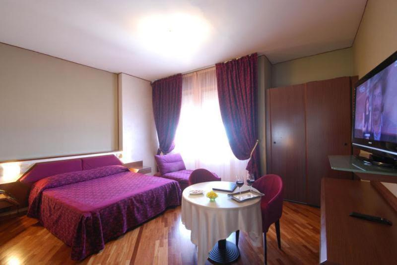Nouvel Hotel Des Bains Pesaro Esterno foto