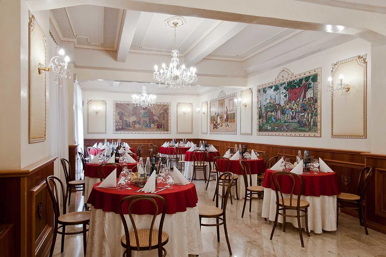 Nouvel Hotel Des Bains Pesaro Esterno foto